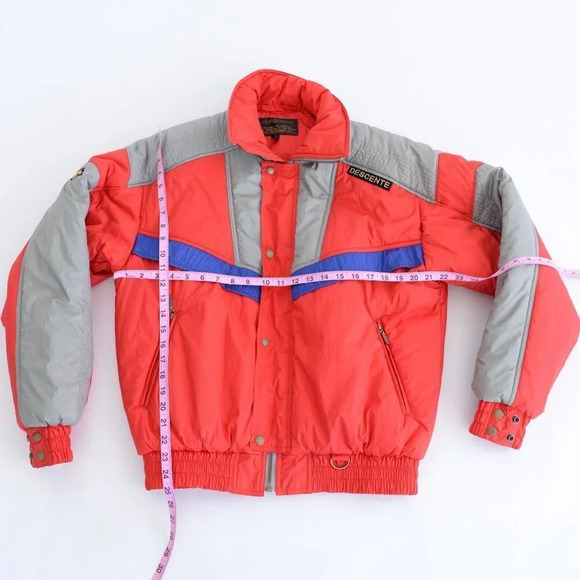 Vintage Y2K Descente Red & Grey Ski Jacket - Picture 5 of 14